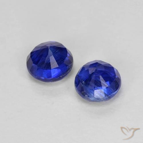Shop natural 0.66ct 濃いネイビーブルー カイヤナイト gems, ラウンド, from ネパール at GemSelect. In stock, global shipping!