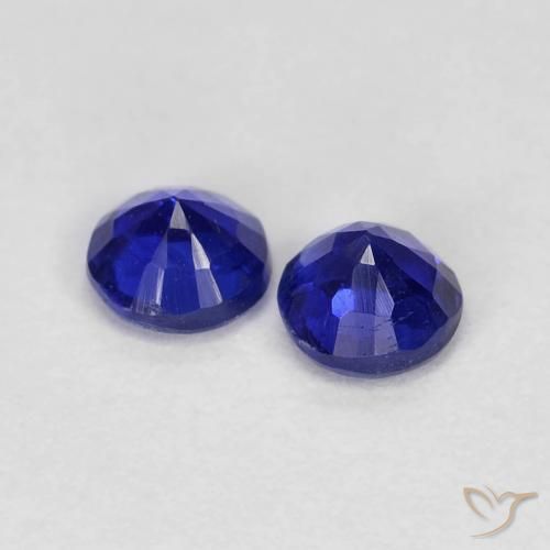 Shop natural 0.51ct ネイビーブルー カイヤナイト gems, ラウンド, from ネパール at GemSelect. In stock, global shipping!