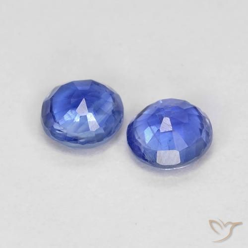 Shop natural 0.50ct ネイビーブルー カイヤナイト gems, ラウンド, from ネパール at GemSelect. In stock, global shipping!