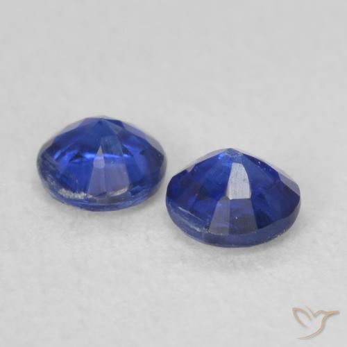 Shop natural 0.47ct ネイビーブルー カイヤナイト gems, ラウンド, from ネパール at GemSelect. In stock, global shipping!
