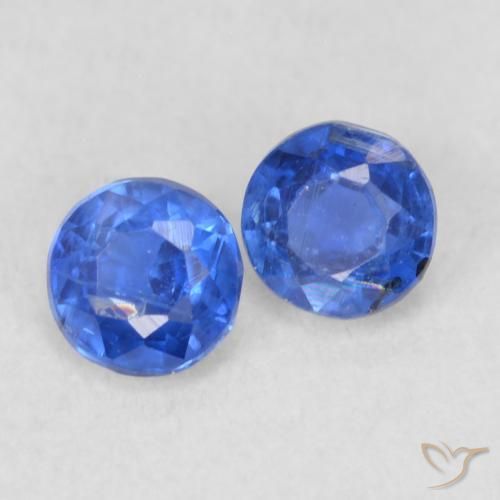 Shop natural 0.60ct ディープブルー カイヤナイト gems, ラウンド, from ネパール at GemSelect. In stock, global shipping!