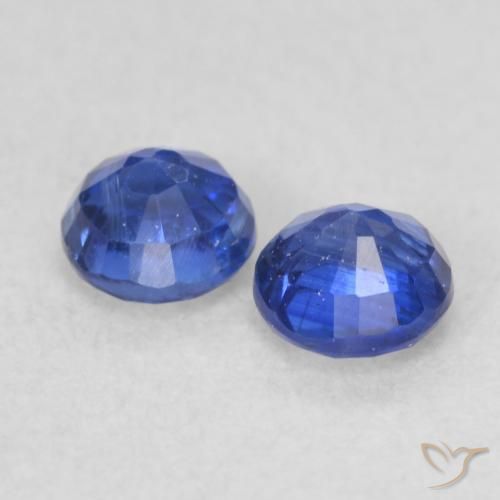 Shop natural 0.60ct ダークブルー カイヤナイト gems, ラウンド, from ネパール at GemSelect. In stock, global shipping!