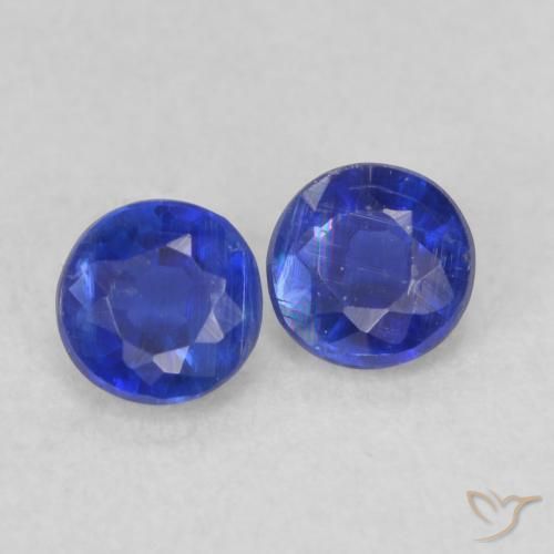 Shop natural 0.51ct ダークブルー カイヤナイト gems, ラウンド, from ネパール at GemSelect. In stock, global shipping!