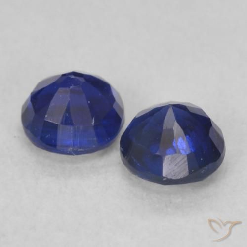 Shop natural 0.56ct ダークブルー カイヤナイト gems, ラウンド, from ネパール at GemSelect. In stock, global shipping!