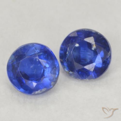 Shop natural 0.45ct ネイビーブルー カイヤナイト gems, ラウンド, from ネパール at GemSelect. In stock, global shipping!