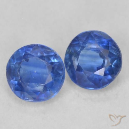 Shop natural 0.57ct ディープブルー カイヤナイト gems, ラウンド, from ネパール at GemSelect. In stock, global shipping!