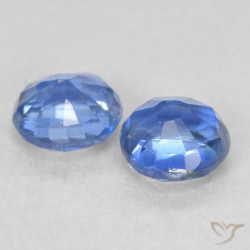 Shop natural 0.57ct ディープブルー カイヤナイト gems, ラウンド, from ネパール at GemSelect. In stock, global shipping!