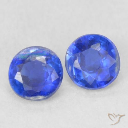 Shop natural 0.48ct ネイビーブルー カイヤナイト gems, ラウンド, from ネパール at GemSelect. In stock, global shipping!