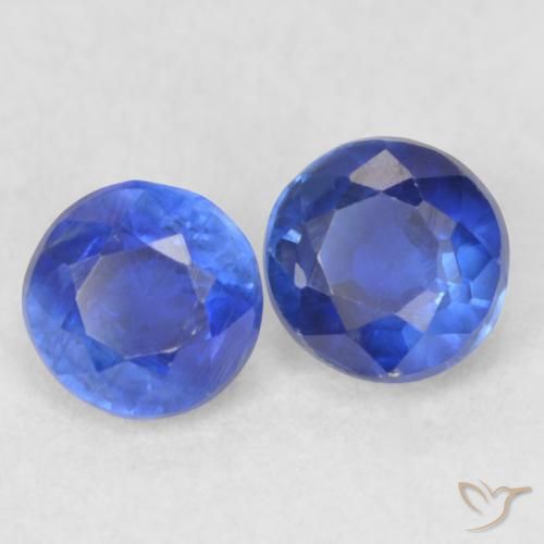 Shop natural 0.61ct ディープブルー カイヤナイト gems, ラウンド, from ネパール at GemSelect. In stock, global shipping!