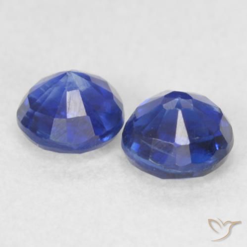 Shop natural 0.61ct ディープブルー カイヤナイト gems, ラウンド, from ネパール at GemSelect. In stock, global shipping!