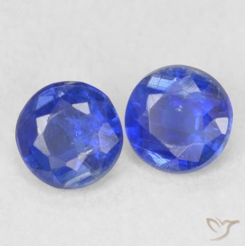 Shop natural 0.48ct ネイビーブルー カイヤナイト gems, ラウンド, from ネパール at GemSelect. In stock, global shipping!