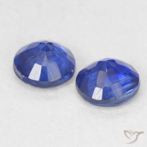 Shop natural 0.48ct ネイビーブルー カイヤナイト gems, ラウンド, from ネパール at GemSelect. In stock, global shipping!