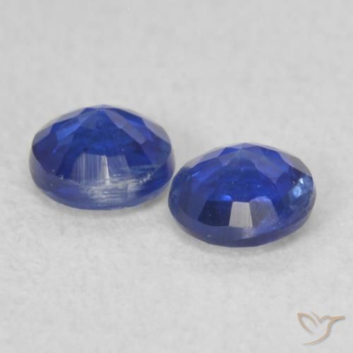 Shop natural 0.46ct 真の青色 カイヤナイト gems, ラウンド, from ネパール at GemSelect. In stock, global shipping!