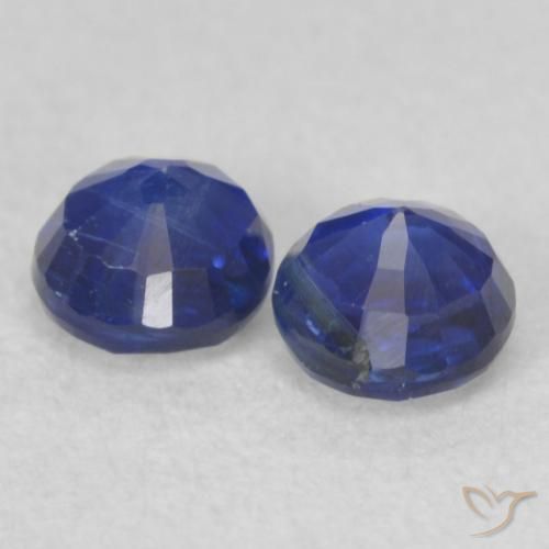 Shop natural 0.67ct ネイビーブルー カイヤナイト gems, ラウンド, from ネパール at GemSelect. In stock, global shipping!