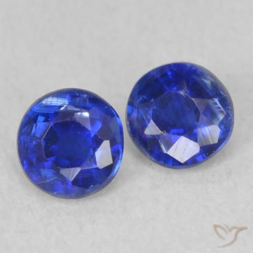 Shop natural 0.45ct ディープブルー カイヤナイト gems, ラウンド, from ネパール at GemSelect. In stock, global shipping!