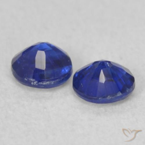 Shop natural 0.45ct ディープブルー カイヤナイト gems, ラウンド, from ネパール at GemSelect. In stock, global shipping!