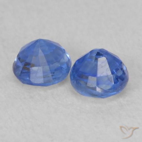 Shop natural 0.69ct 濃いアズールブルー カイヤナイト gems, ラウンド, from ネパール at GemSelect. In stock, global shipping!