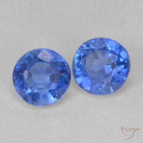 Shop natural 0.59ct ネイビーブルー カイヤナイト gems, ラウンド, from ネパール at GemSelect. In stock, global shipping!