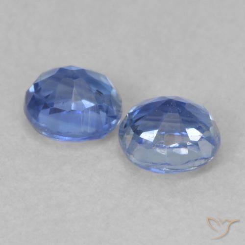 Shop natural 0.59ct ネイビーブルー カイヤナイト gems, ラウンド, from ネパール at GemSelect. In stock, global shipping!