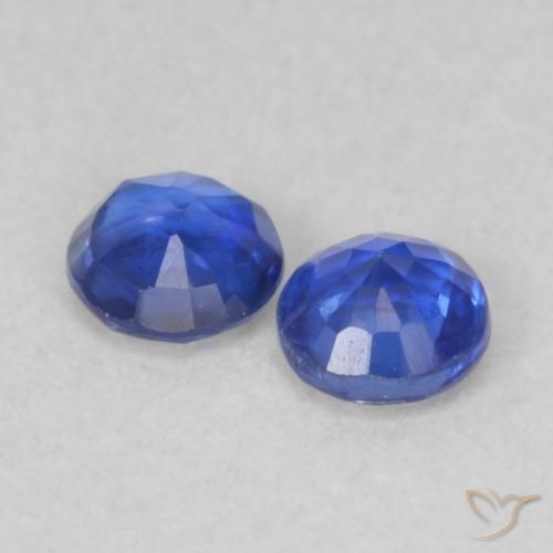 Shop natural 0.44ct ネイビーブルー カイヤナイト gems, ラウンド, from ネパール at GemSelect. In stock, global shipping!
