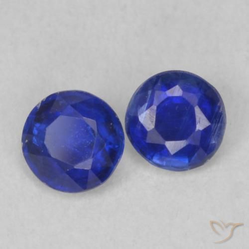 Shop natural 0.46ct ディープブルー カイヤナイト gems, ラウンド, from ネパール at GemSelect. In stock, global shipping!