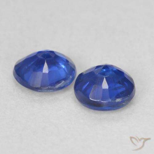 Shop natural 0.46ct ダークブルー カイヤナイト gems, ラウンド, from ネパール at GemSelect. In stock, global shipping!