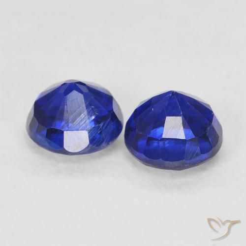 Shop natural 0.90ct ディープブルー カイヤナイト gems, ラウンド, from ネパール at GemSelect. In stock, global shipping!