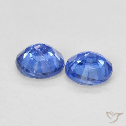 Shop natural 0.71ct ミディアムネイビーブルー カイヤナイト gems, ラウンド, from ネパール at GemSelect. In stock, global shipping!