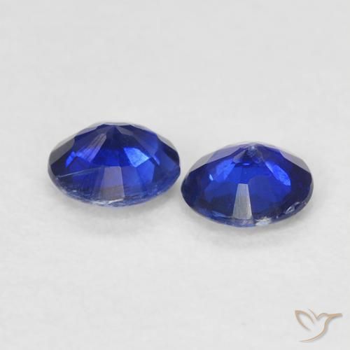 Shop natural 0.52ct ネイビーブルー カイヤナイト gems, ラウンド, from ネパール at GemSelect. In stock, global shipping!