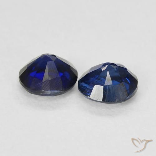 Shop natural 0.69ct ロイヤルブルー カイヤナイト gems, ラウンド, from ネパール at GemSelect. In stock, global shipping!