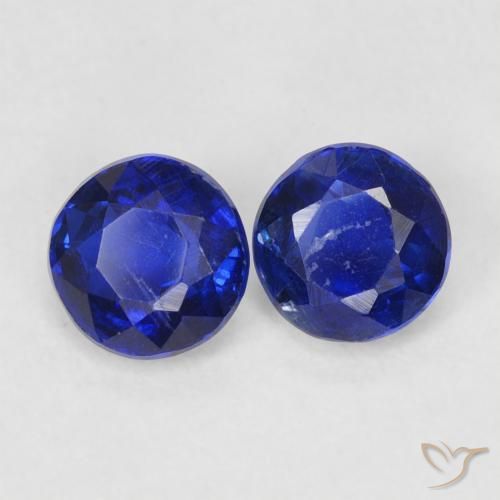 Shop natural 0.78ct ロイヤルブルー カイヤナイト gems, ラウンド, from ネパール at GemSelect. In stock, global shipping!