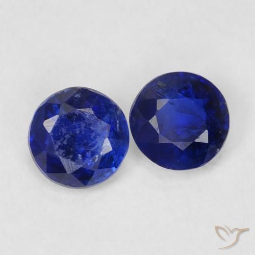 Shop natural 0.66ct ロイヤルブルー カイヤナイト gems, ラウンド, from ネパール at GemSelect. In stock, global shipping!