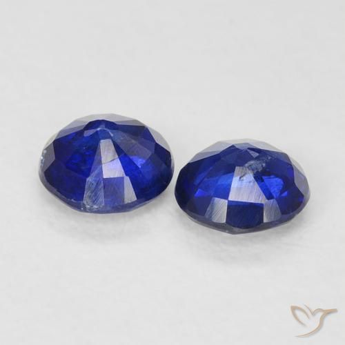 Shop natural 0.66ct ロイヤルブルー カイヤナイト gems, ラウンド, from ネパール at GemSelect. In stock, global shipping!