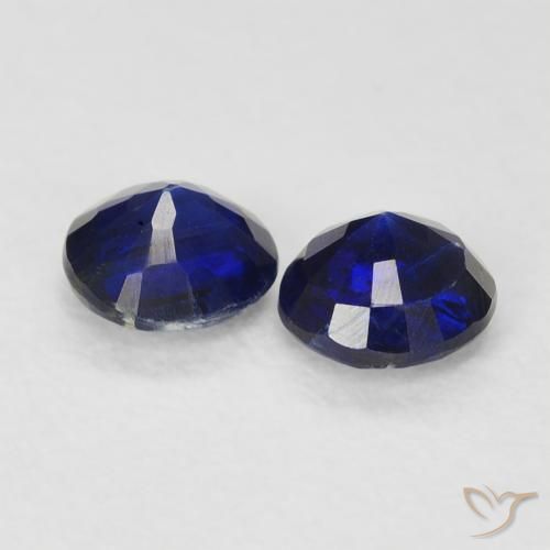 Shop natural 0.68ct ロイヤルブルー カイヤナイト gems, ラウンド, from ネパール at GemSelect. In stock, global shipping!