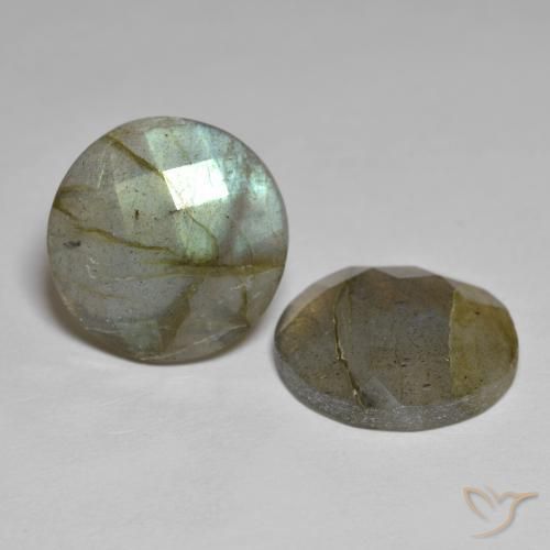 Shop natural 13.65ct マルチカラー ラブラドライト gems, ラウンド, from マダガスカル at GemSelect. In stock, global shipping!