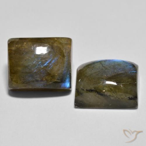 Shop natural 12.39ct マルチカラー ラブラドライト gems, バゲット, from マダガスカル at GemSelect. In stock, global shipping!