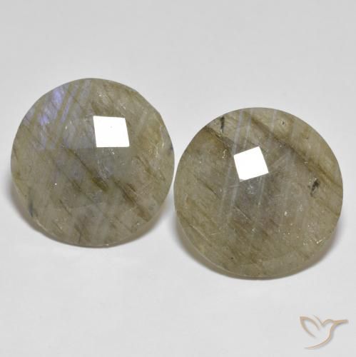 Shop natural 26.54ct マルチカラー ラブラドライト gems, ラウンド, from マダガスカル at GemSelect. In stock, global shipping!