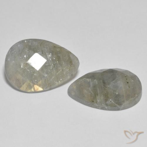 Shop natural 13.66ct マルチカラー ラブラドライト gems, 洋梨の形, from マダガスカル at GemSelect. In stock, global shipping!