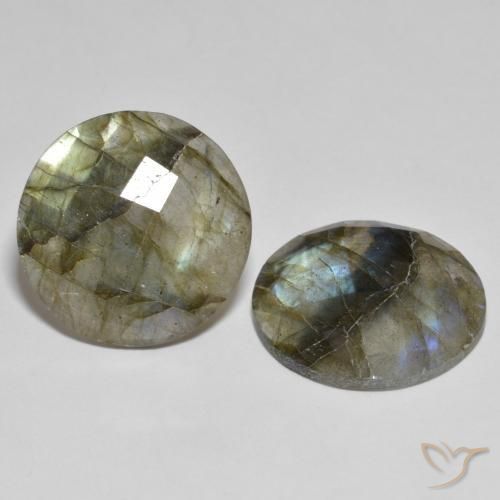 Shop natural 26.25ct マルチカラー ラブラドライト gems, ラウンド, from マダガスカル at GemSelect. In stock, global shipping!