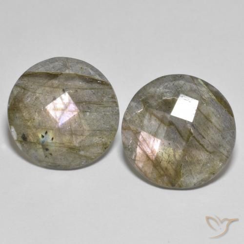 Shop natural 15.10ct マルチカラー ラブラドライト gems, ラウンド, from マダガスカル at GemSelect. In stock, global shipping!