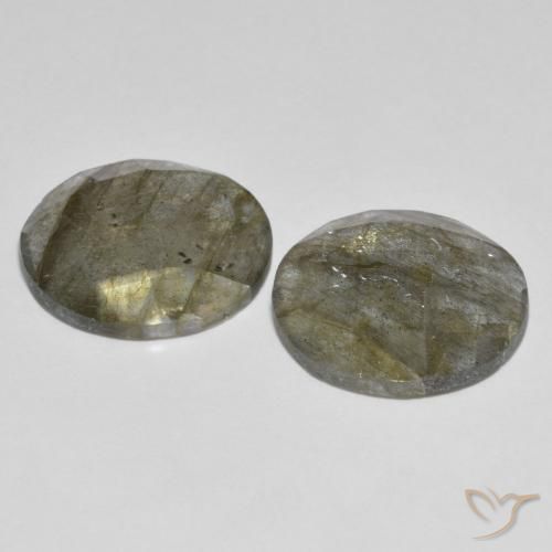 Shop natural 15.10ct マルチカラー ラブラドライト gems, ラウンド, from マダガスカル at GemSelect. In stock, global shipping!