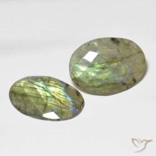 Shop natural 25.35ct マルチカラー ラブラドライト gems, 楕円形, from マダガスカル at GemSelect. In stock, global shipping!