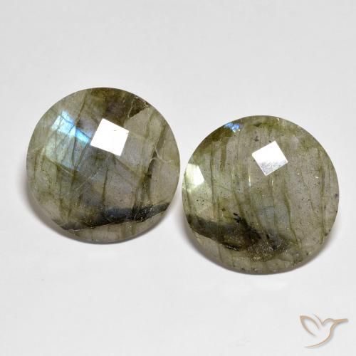 Shop natural 25.78ct マルチカラー ラブラドライト gems, ラウンド, from マダガスカル at GemSelect. In stock, global shipping!