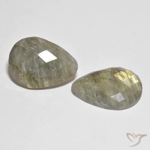 Shop natural 19.56ct マルチカラー ラブラドライト gems, 洋梨の形, from マダガスカル at GemSelect. In stock, global shipping!
