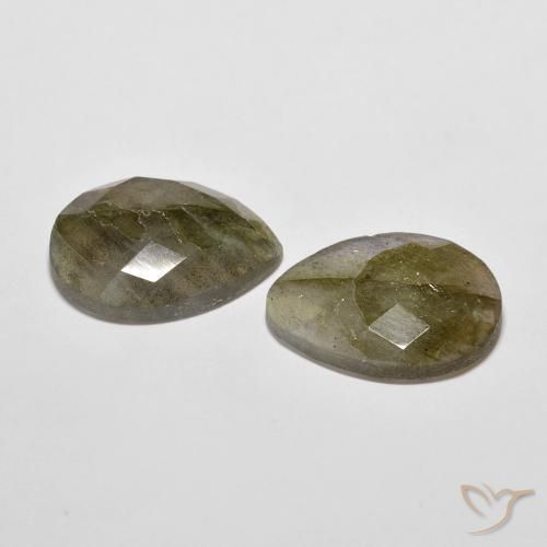 Shop natural 11.87ct マルチカラー ラブラドライト gems, 洋梨の形, from マダガスカル at GemSelect. In stock, global shipping!