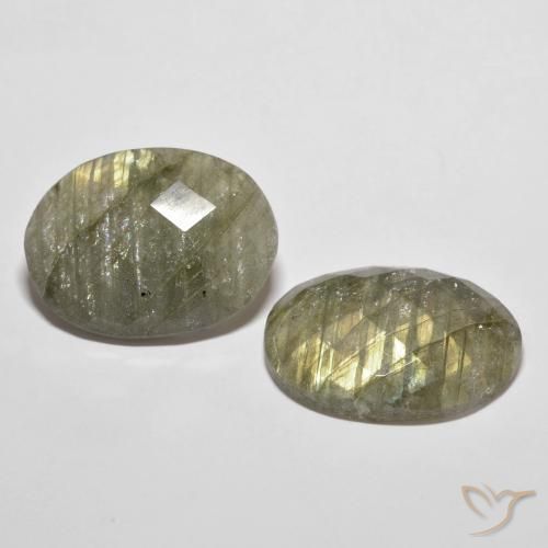 Shop natural 21.64ct マルチカラー ラブラドライト gems, 楕円形, from マダガスカル at GemSelect. In stock, global shipping!