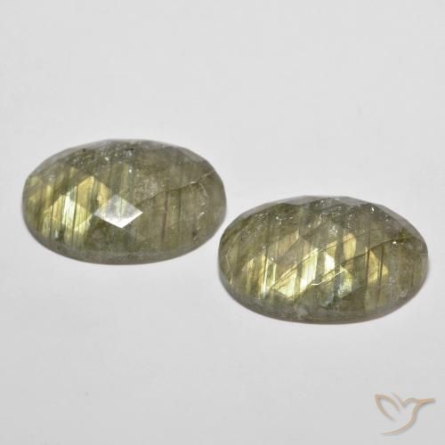 Shop natural 21.64ct マルチカラー ラブラドライト gems, 楕円形, from マダガスカル at GemSelect. In stock, global shipping!