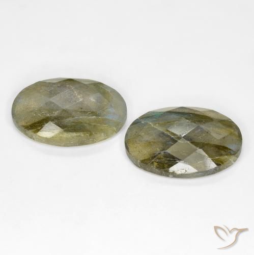 Shop natural 16.40ct マルチカラー ラブラドライト gems, 楕円形, from マダガスカル at GemSelect. In stock, global shipping!