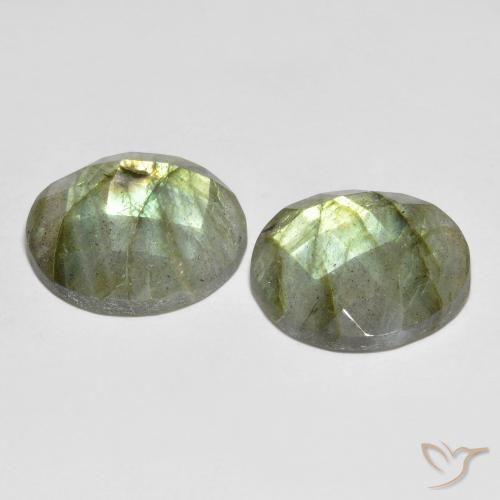 Shop natural 17.56ct マルチカラー ラブラドライト gems, ラウンド, from マダガスカル at GemSelect. In stock, global shipping!