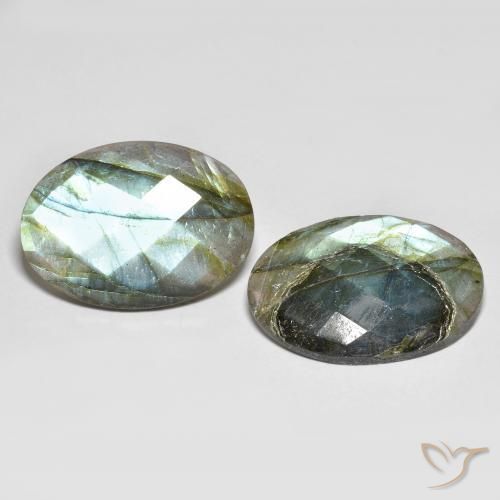 Shop natural 32.94ct マルチカラー ラブラドライト gems, 楕円形, from マダガスカル at GemSelect. In stock, global shipping!
